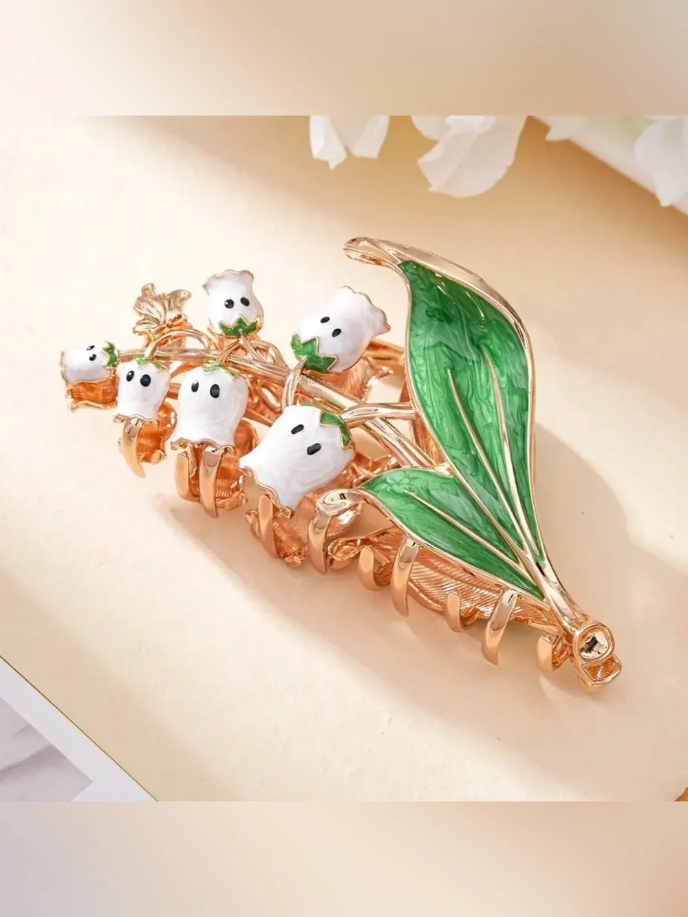 Lily of the Valley Ghost 👻 hair clip
